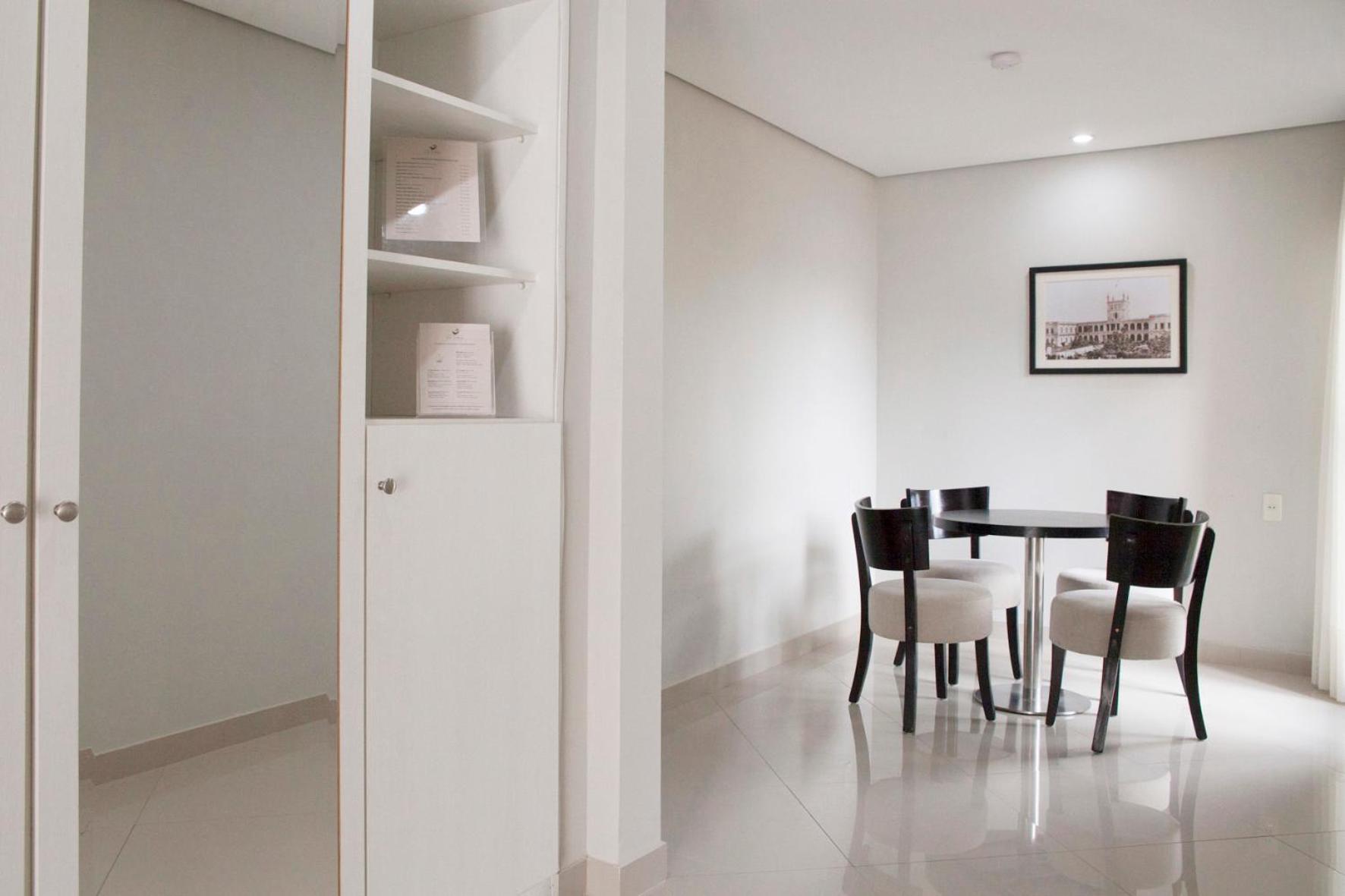 Las Lomas Casa Hotel อะซุนซิออง ภายนอก รูปภาพ