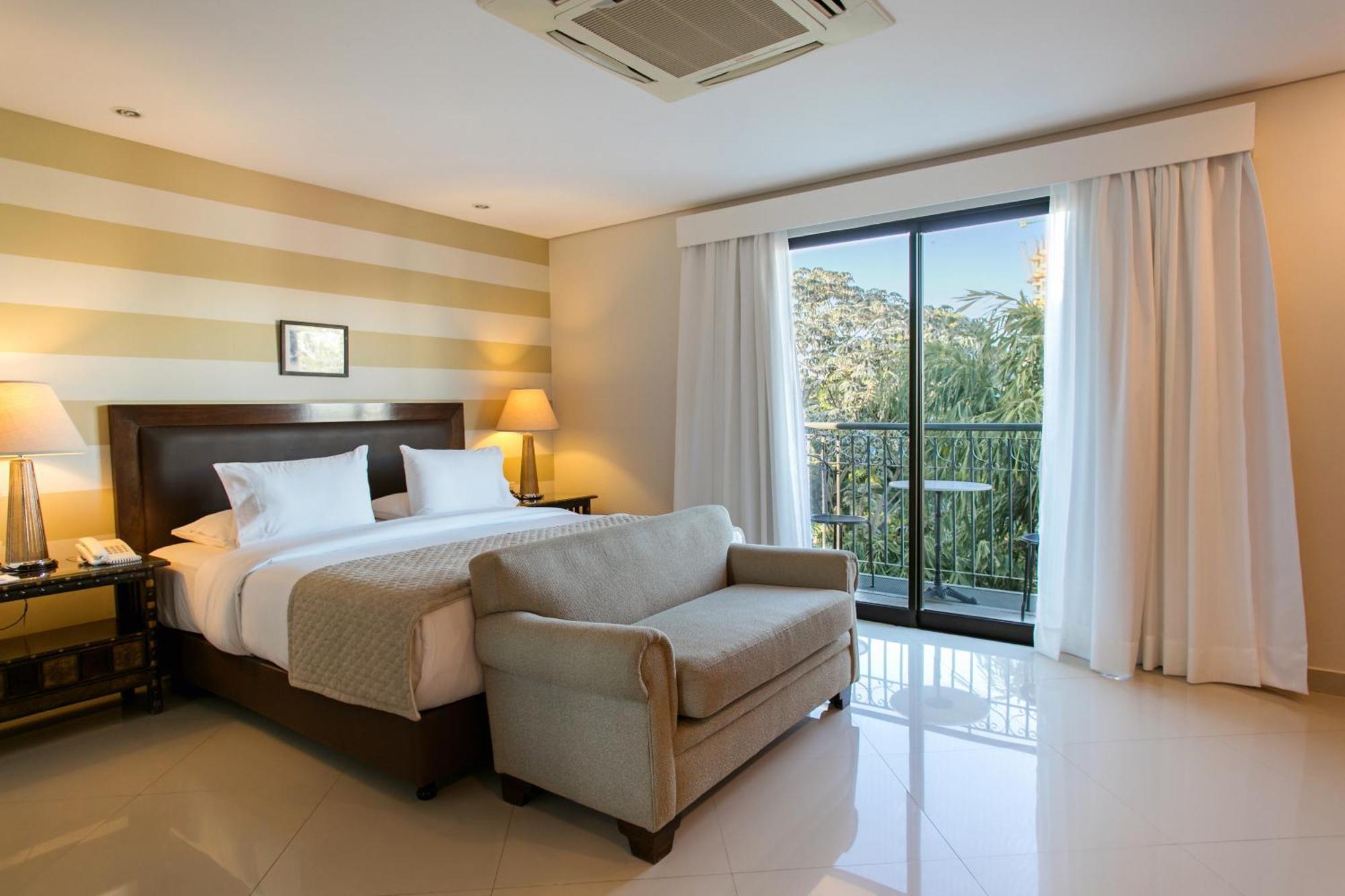 Las Lomas Casa Hotel อะซุนซิออง ภายนอก รูปภาพ