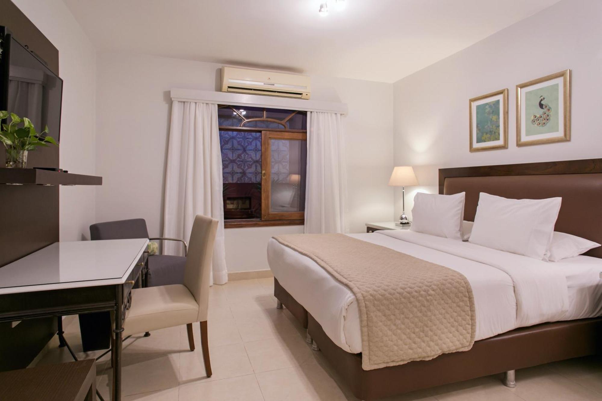 Las Lomas Casa Hotel อะซุนซิออง ภายนอก รูปภาพ